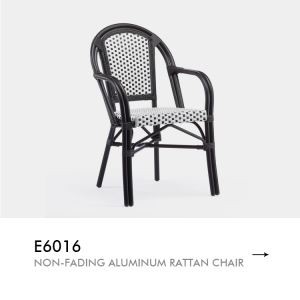 Стільці для бістро Набори садових меблів